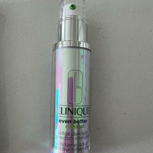 NEW Clinique Even Better Clinical Radical Dark Spot Corrector